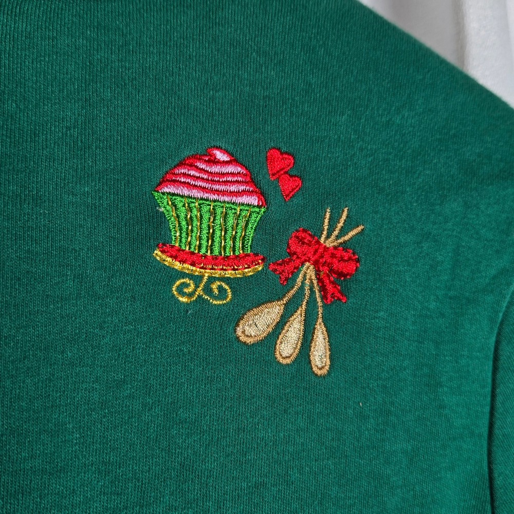 Quaker Factory Green Embroidered Holiday Baking Makes Life Sweeter Top Size S - Picture 5 of 8